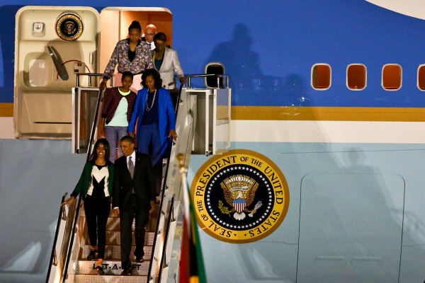 Obama takes his first steps onto SA soil as US President on Friday 28 June, 2013.